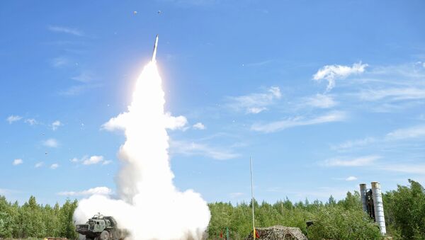 Pretgaisa aizsardzības sistēmas raķešu apšaudes mācības - Sputnik Latvija