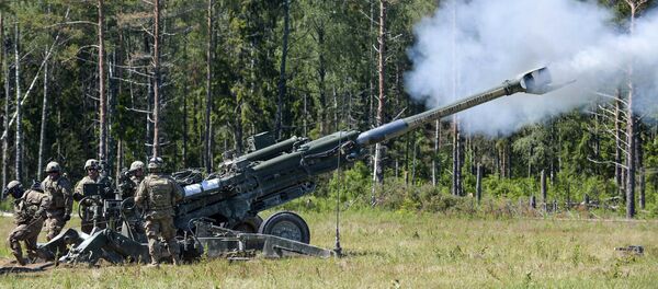 155-мм гаубица M777 155-мм гаубица M777 - Sputnik Latvija