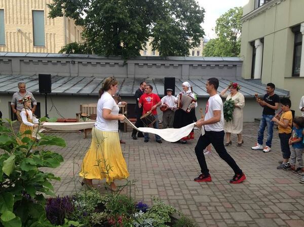 Межнациональные танцы Межнациональные танцы - Sputnik Латвия