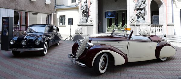 Ретро-автомобили - Sputnik Латвия