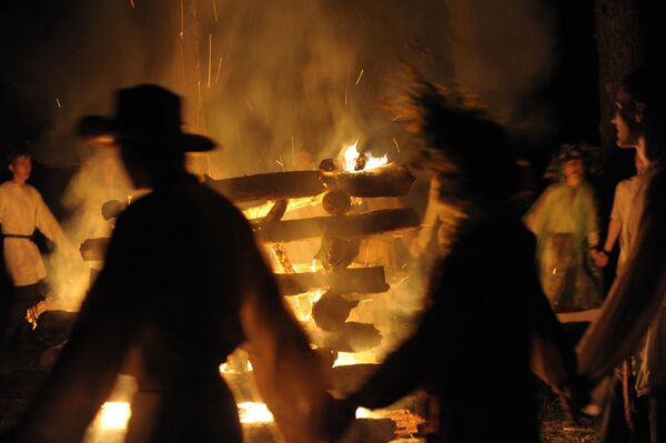 Празднование Дня летнего солнцестояния в Белоруссии - Sputnik Латвия