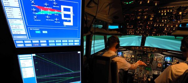 Внутри кабины – симулятора Боинга 737 - Sputnik Латвия