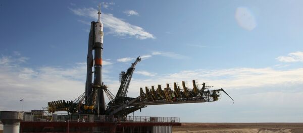 Вывоз и установка на старт ракеты - Sputnik Латвия