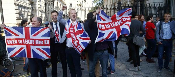 Brexit piekritēji Londonas ielās Brexit piekritēji Londonas ielās - Sputnik Latvija