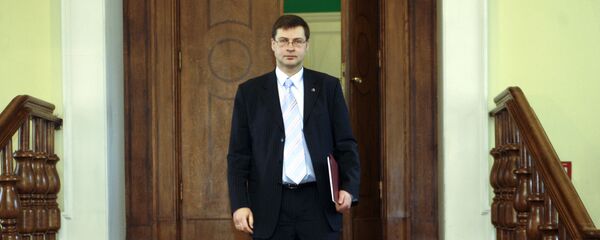 Еврокомиссар по вопросам евро и социального диалога в комиссии Юнкера Валдис Домбровскис. Еврокомиссар по вопросам евро и социального диалога в комиссии Юнкера Валдис Домбровскис. - Sputnik Latvija