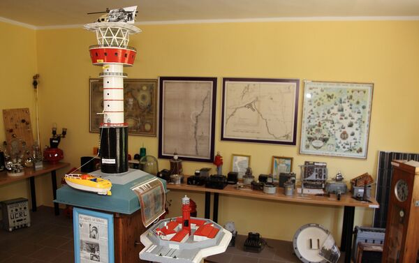 Коллекция разного оборудования, которое использовалось на маяке в прошлые века - Sputnik Латвия