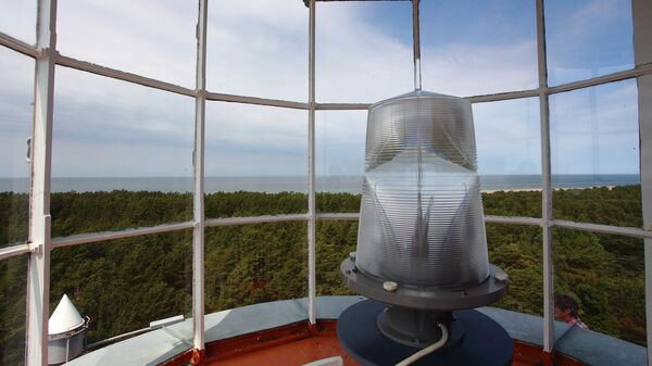 Новая линза маяка Новая линза маяка - Sputnik Латвия