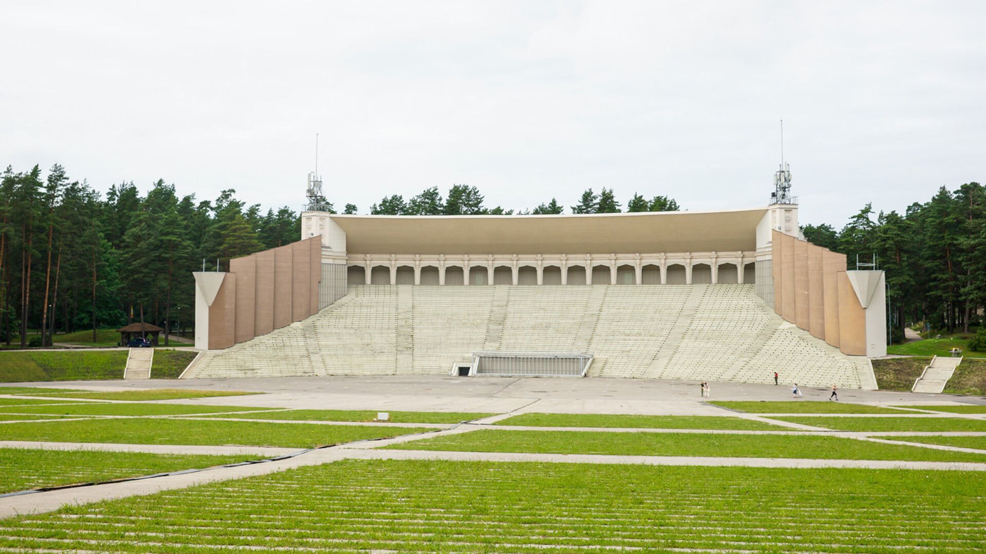 Большая эстрада в Межапарке - Sputnik Латвия, 1920, 23.04.2026