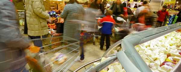 Покупка продуктов питания - Sputnik Latvija