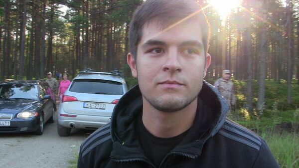 Доброволец Александр, курсант мореходного училища, который нашел маленького Хуго - Sputnik Латвия