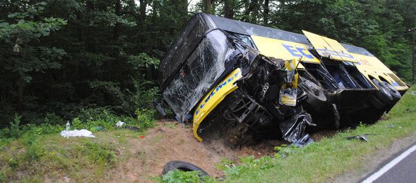 Авария автобуса Ecolines и легкового автомобиля в Польше Авария автобуса Ecolines и легкового автомобиля в Польше - Sputnik Латвия