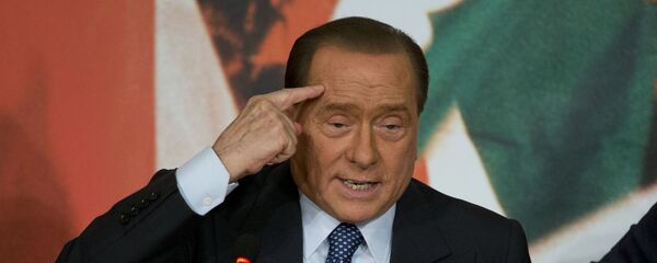 Бывший премьер-министр Италии Сильвио Берлускони Бывший премьер-министр Италии Сильвио Берлускони - Sputnik Латвия