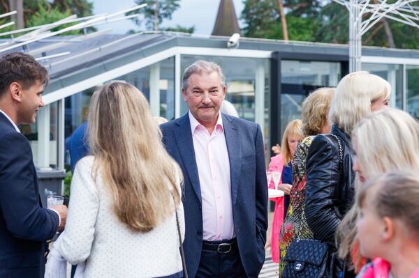 Гости фестиваля Рандеву в Юрмале. В центре - Владислав Третьяк - Sputnik Латвия