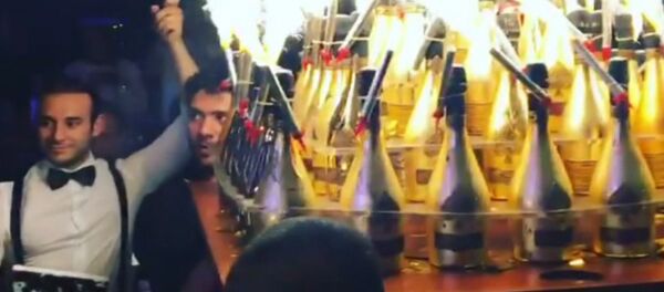 Кальян, шампанское и гимн РФ: вечеринка российских футболистов в Монако Кальян, шампанское и гимн РФ: вечеринка российских футболистов в Монако - Sputnik Латвия