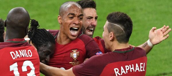 Футбол. Чемпионат Европы - 2016. Финал. Матч Португалия - Франция - Sputnik Латвия