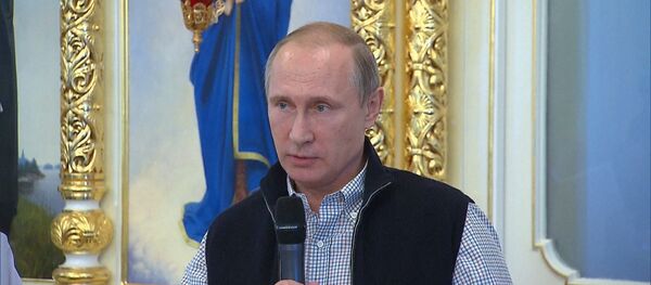 Путин попросил не забывать о погибших в Сирии летчиках и молиться за них - Sputnik Latvija