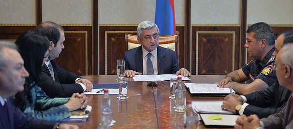 Совещание президента Армении Сержа Саргсяна с руководителями правоохранительных органов Совещание президента Армении Сержа Саргсяна с руководителями правоохранительных органов - Sputnik Латвия