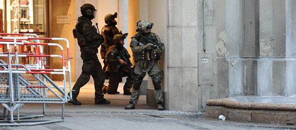 Полицейская спецоперация в Мюнхене 22 июля 2016 - Sputnik Латвия