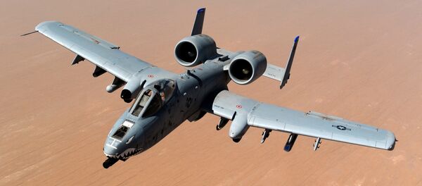 Trieciena lidmašīna A-10 - Sputnik Latvija