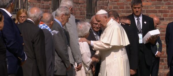 Визит Папы Римского Франциска в Освенцим - Sputnik Латвия