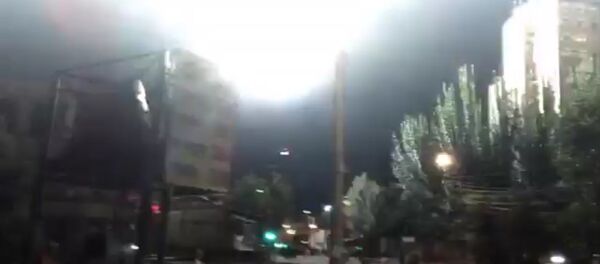 Разгон демонстрантов на улице Хоренаци в Ереване Разгон демонстрантов на улице Хоренаци в Ереване - Sputnik Латвия