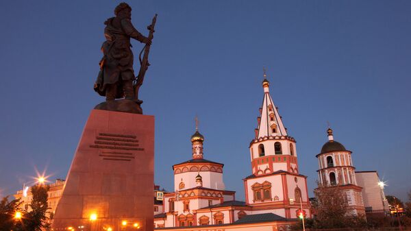 Вечерний Иркутск – город в огнях - Sputnik Латвия