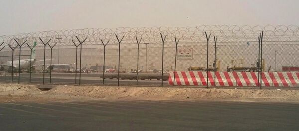 Аварийная посадка рейса авиакомпании Emirates в международном аэропорту Дубай Аварийная посадка рейса авиакомпании Emirates в международном аэропорту Дубай - Sputnik Латвия