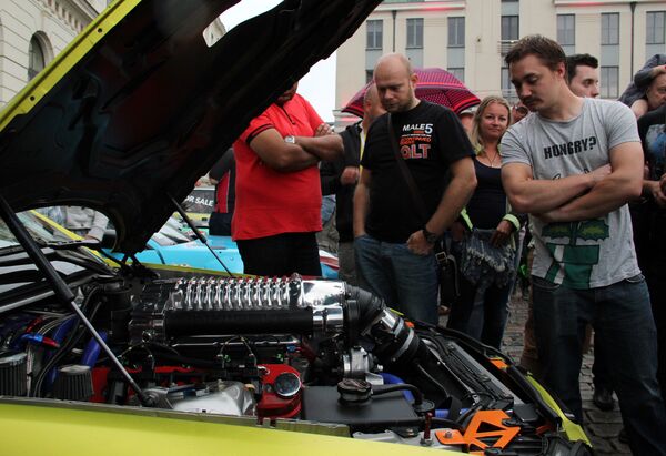 Асы дрифта проехались по Старой Риге  - Sputnik Латвия