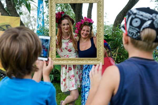 6 и 7 августа на Луцавсале в Риге проходит фестиваль Piena svetki-2016 6 и 7 августа на Луцавсале в Риге проходит фестиваль Piena svetki-2016 - Sputnik Латвия