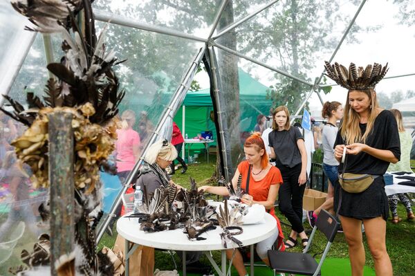 6 и 7 августа на Луцавсале в Риге проходит фестиваль Piena svetki-2016 6 и 7 августа на Луцавсале в Риге проходит фестиваль Piena svetki-2016 - Sputnik Латвия