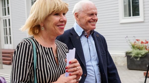 Рекорды нахождения у власти: латвийские министры–долгожители - Sputnik Латвия