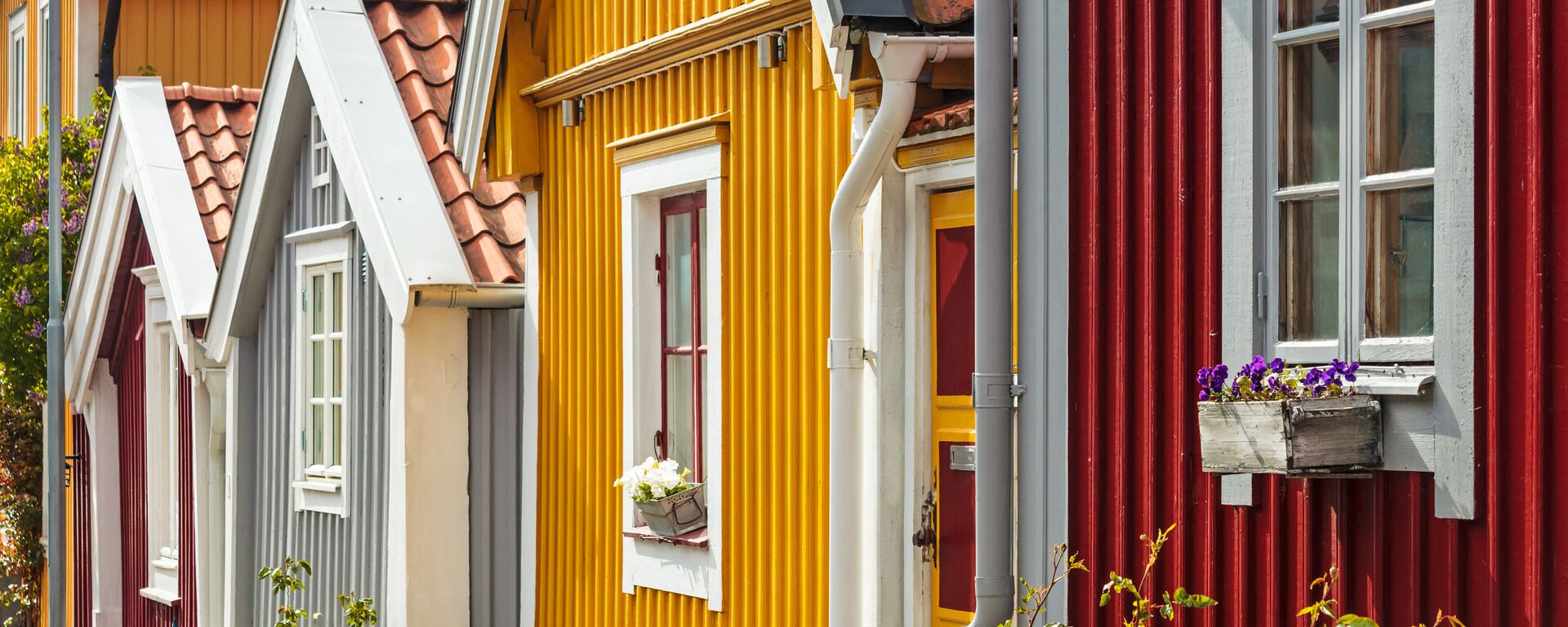 Разноцветные деревянные дома в Швеции - Sputnik Латвия, 1920, 21.04.2024