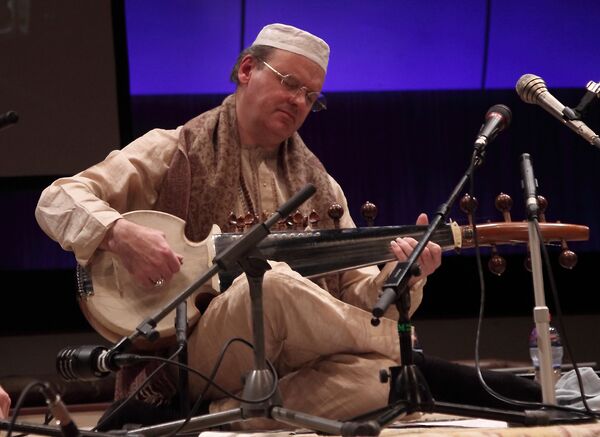 Сергей Анцупов и его бесценный сарод - Sputnik Латвия