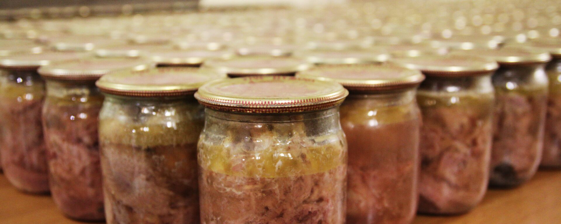 Консервные банки - Sputnik Латвия, 1920, 18.02.2025