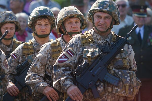 Бойцы Земессардзе - Sputnik Латвия