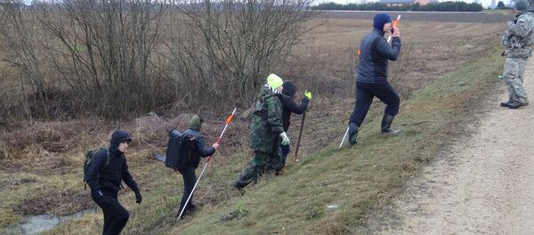 Bezvest.lv brīvprātīgie meklējumos. Foto no arhīva Bezvest.lv brīvprātīgie meklējumos. Foto no arhīva - Sputnik Latvija