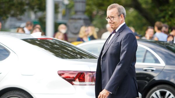 Президент Эстонии Тоомас Хендрик Ильвес Президент Эстонии Тоомас Хендрик Ильвес - Sputnik Латвия