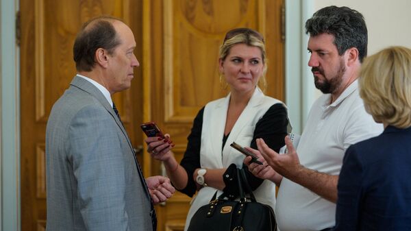 Sputnik спросил посла России Александра Вешнякова о перспективах сотрудничества России и Латвии Sputnik спросил посла России Александра Вешнякова о перспективах сотрудничества России и Латвии - Sputnik Латвия