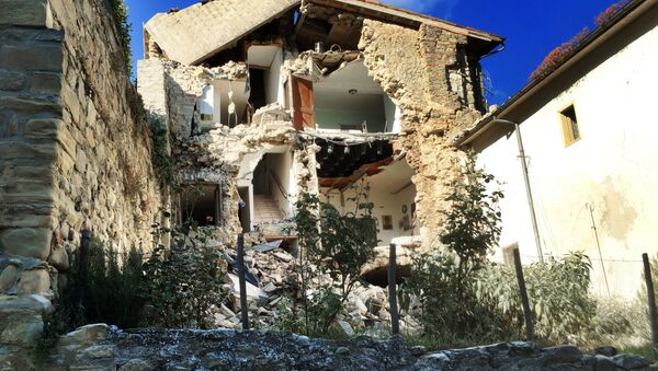 Последствия землетрясения в Италии - Sputnik Latvija
