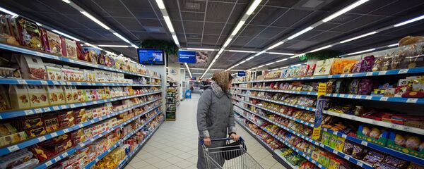 Lielveikalā Lielveikalā - Sputnik Latvija
