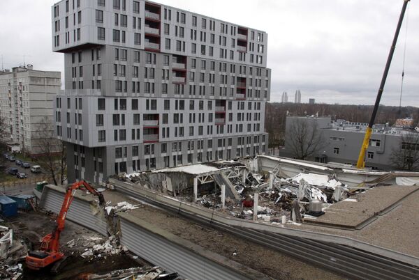 Во время второго обрушения крыши погибли спасатели, которые искали выживших - Sputnik Латвия