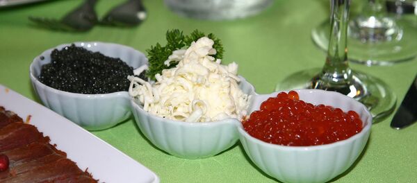 Икра на праздничном столе Икра на праздничном столе - Sputnik Латвия