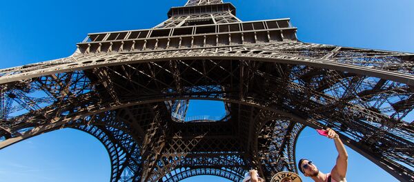 Эйфелева башня, Париж - Sputnik Latvija