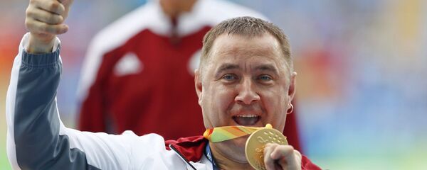 Метатель диска Айгарс Апинис на Паралимпиаде в Рио Метатель диска Айгарс Апинис на Паралимпиаде в Рио - Sputnik Латвия