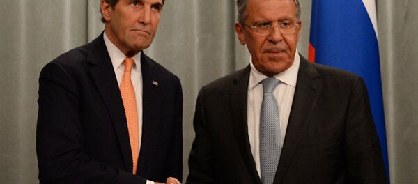 Встреча главы МИД РФ С. Лаврова с Госсекретарем США Дж.Керри Встреча главы МИД РФ С. Лаврова с Госсекретарем США Дж.Керри - Sputnik Latvija