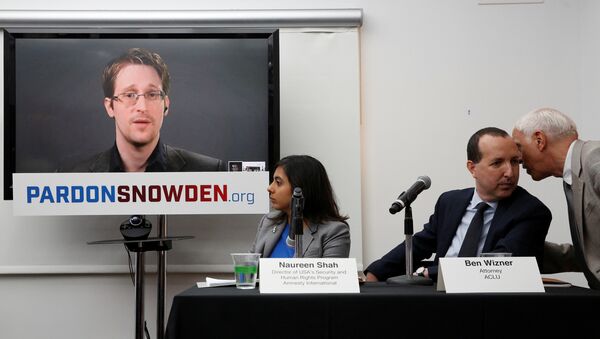 Видеоконференция с Эдвардом Сноуденом - Sputnik Latvija