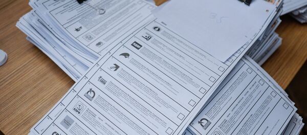 Подсчитанные бюллетени - Sputnik Латвия
