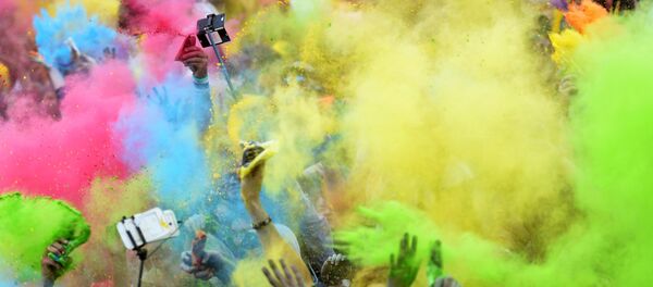 Фестиваль красок Холи - Sputnik Латвия