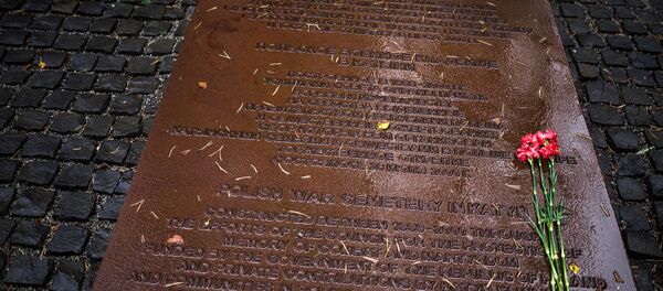 Polijas karavīru kapi Katiņā - Sputnik Latvija