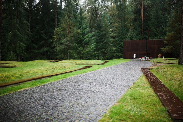 Польское военное кладбище в Катыни - Sputnik Латвия